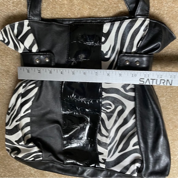 Zebra print purse - Picture 7 of 16